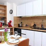 Apartament Shik & Chic In The Heart Of # 5min From
