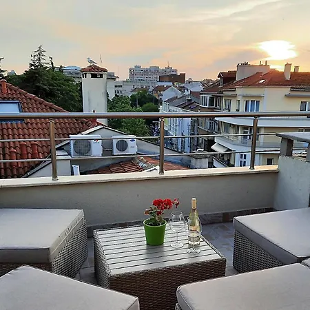 Apartment Shik & Chic In The Heart Of # 5min From # New Burgas