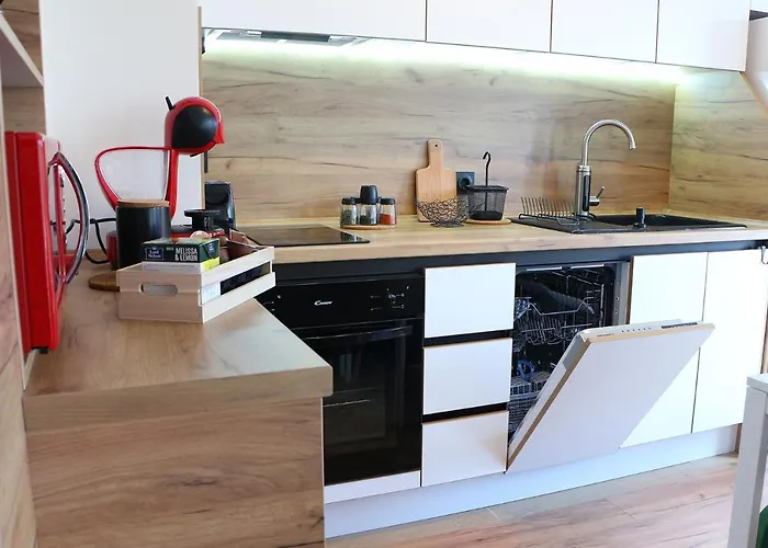 Shik & Chic In The Heart Of # 5min From *