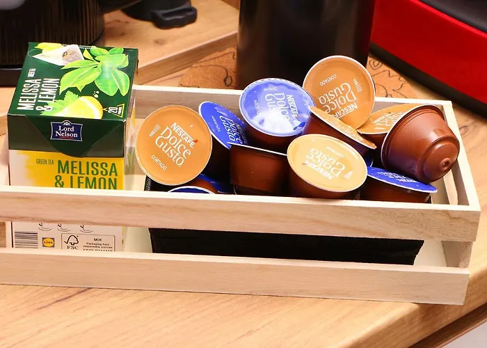 Shik & Chic In The Heart Of # 5min From Μπουργκάς