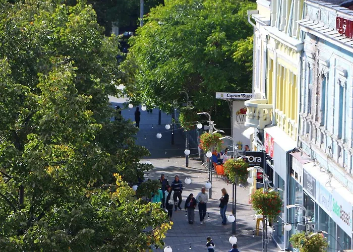 Shik & Chic In The Heart Of # 5min From *